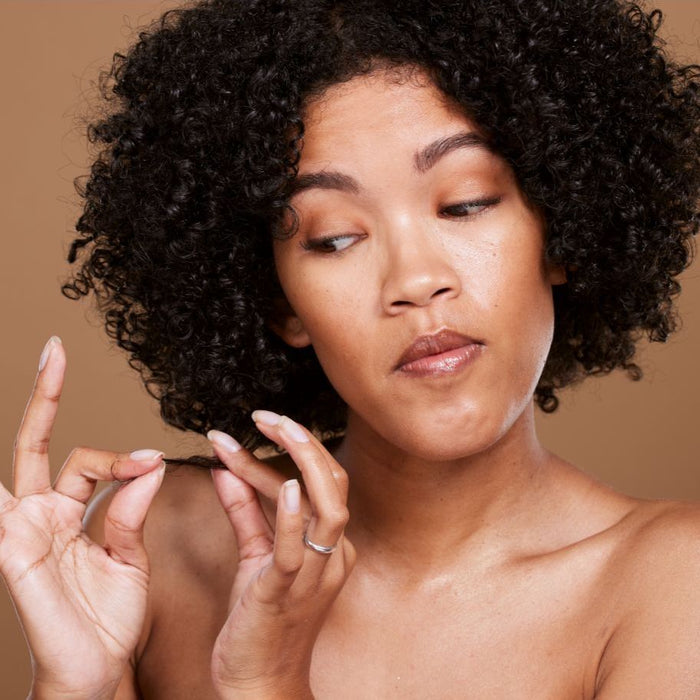 4 Ways Dandruff Affects Hair Growth